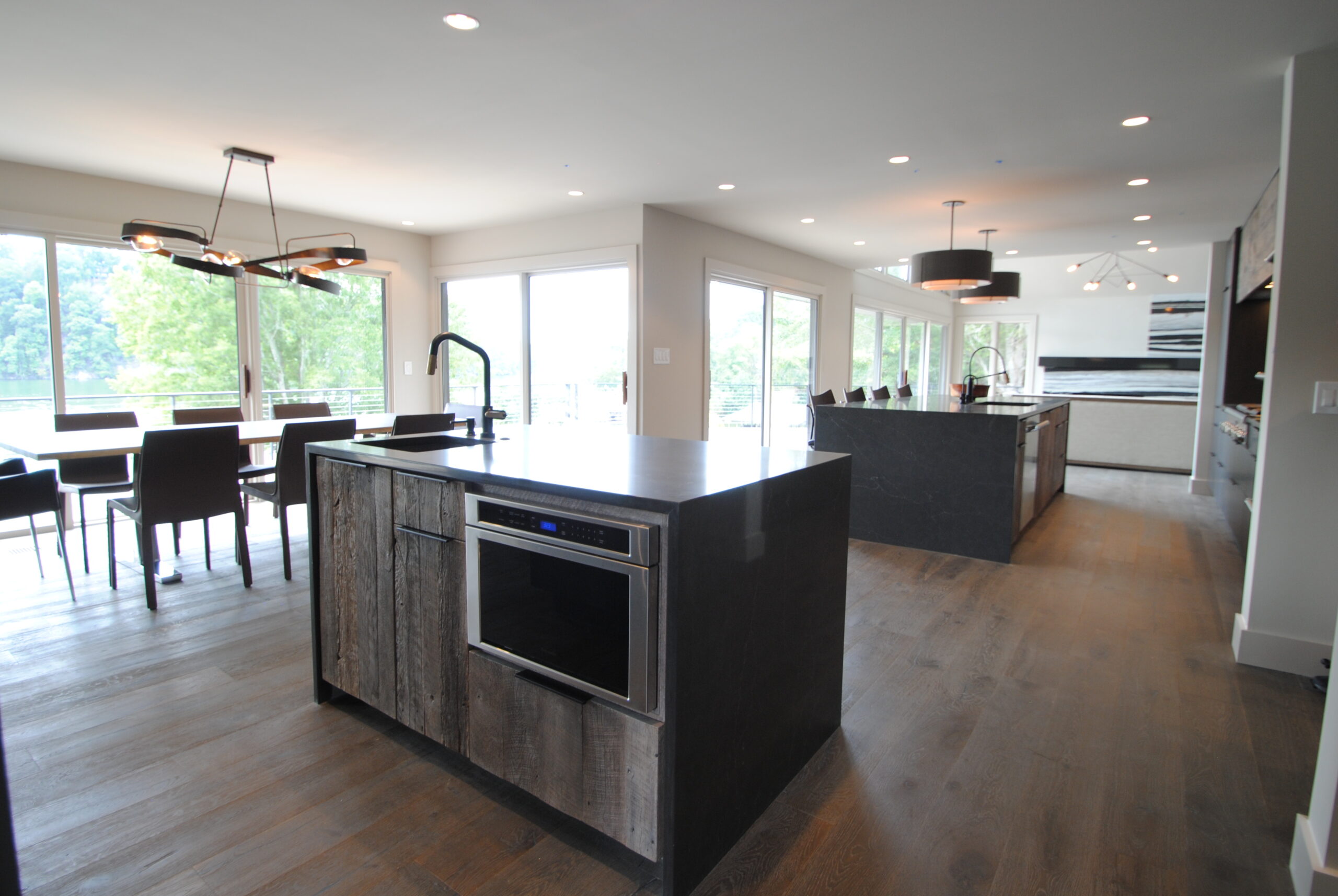 Lange Customs Modern Lake House 017